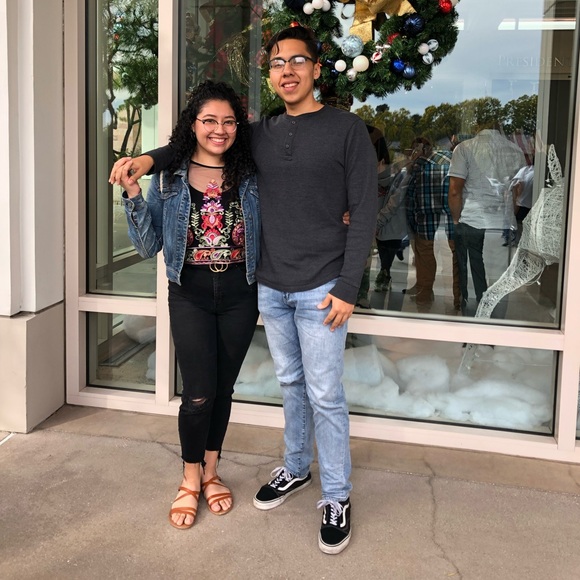 Meet your Posher, Esmeralda - Picture 4 of 5